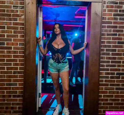 Olivia Oles OnlyFans Thumbnail #3GGyRH7dJG