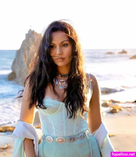 Olivia Olson OnlyFans Thumbnail #W8tOSkePeu