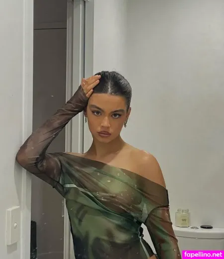 Olivia Phillippss OnlyFans Thumbnail #HugeKp5cAC