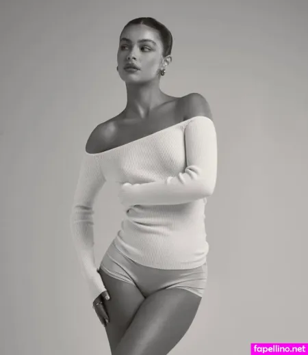 Olivia Phillippss OnlyFans Thumbnail #XwLt2lz2Ol