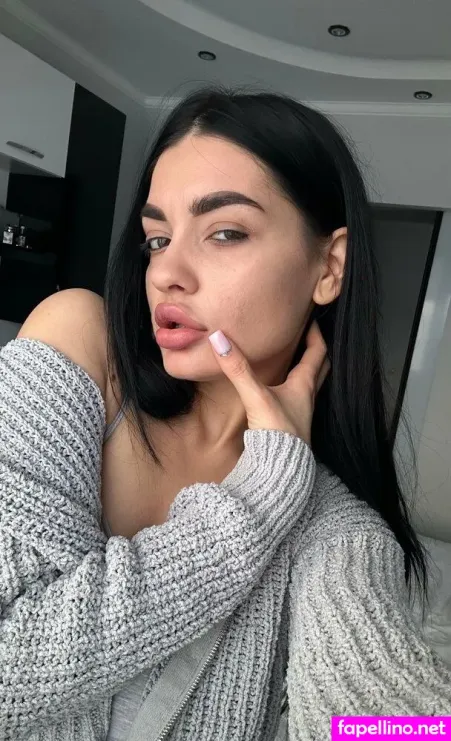 Olivia Pretty OnlyFans Thumbnail #PFW7T1D99l