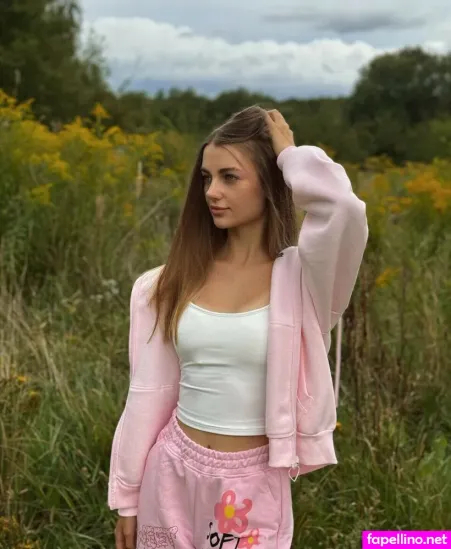 Olivia Rainer OnlyFans Thumbnail #CDuEGnpgao