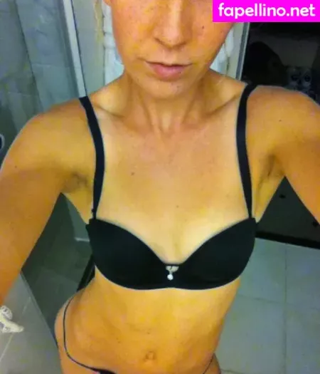 Olivia Rogowska OnlyFans Thumbnail #aClLyDPEbz