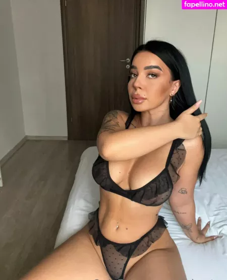 Olivia Star OnlyFans Thumbnail #CyjiX4LpaJ