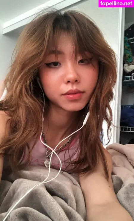 Olivia Sun OnlyFans Thumbnail #NO5WtBYAmW