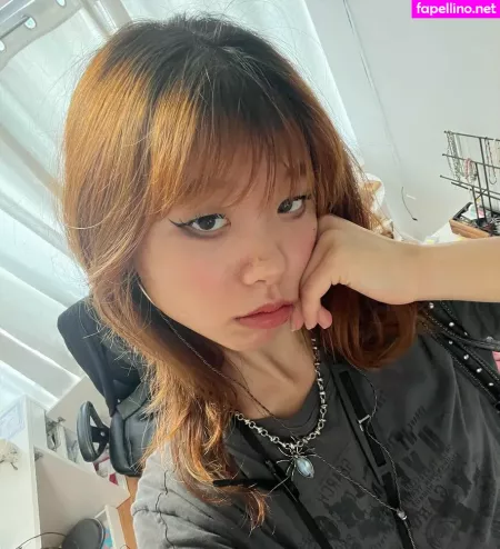 Olivia Sun OnlyFans Thumbnail #jZqitkuk4x