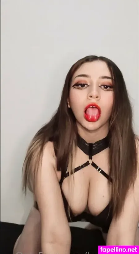 Olivia Wolf OnlyFans Thumbnail #q6QgQEd6wG