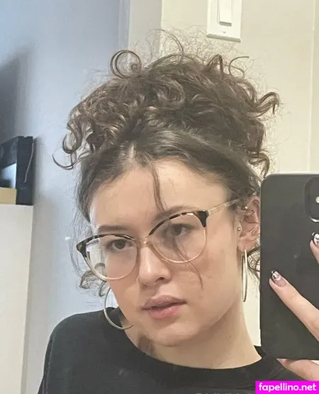 Olivia Xrayyed OnlyFans Thumbnail #040VNrnh4X