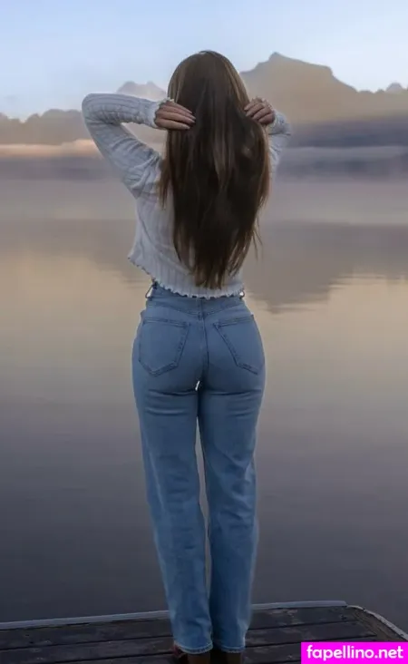 Olivia Young OnlyFans Thumbnail #wLNqlNf0Tu