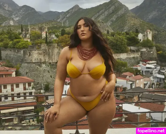 Olivia Yumi OnlyFans Thumbnail #QJoesXJTNH