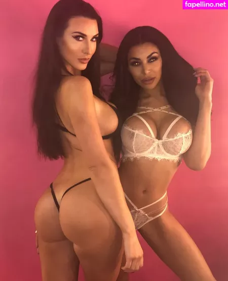 Oliviaberzinc OnlyFans Thumbnail #JWQpfPRHAz