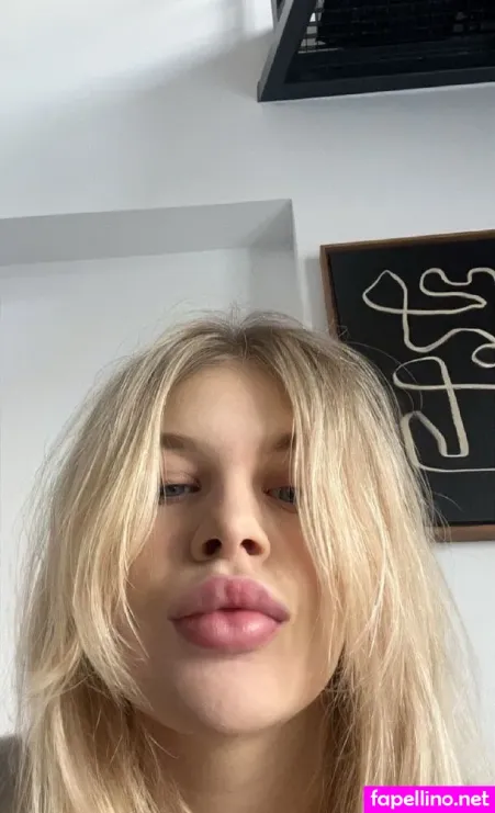 Oliviabooh OnlyFans Thumbnail #04otlyshyA