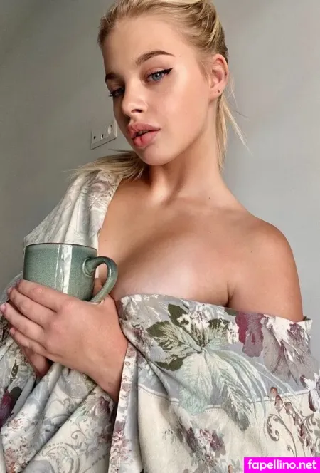Oliviabooh OnlyFans Thumbnail #NT1jANmchJ