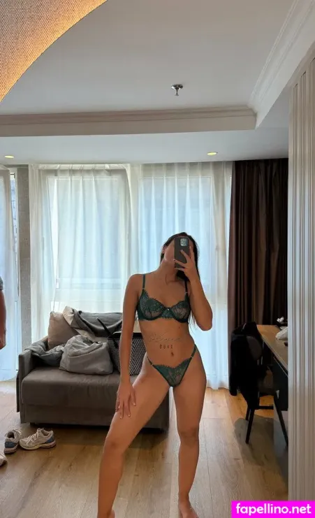 Oliviadux OnlyFans Thumbnail #nJCXHLYeTC