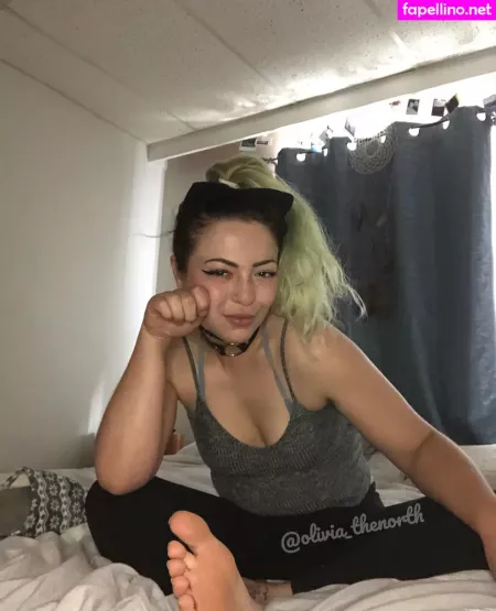 Oliviafeetqueen OnlyFans Thumbnail #oThUAAgjGB