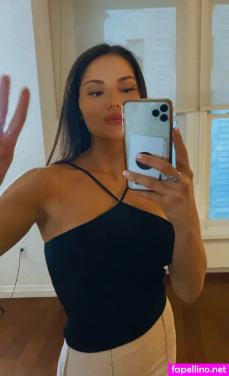 Oliviagonewildxx OnlyFans Thumbnail #aJ83hnsKbz