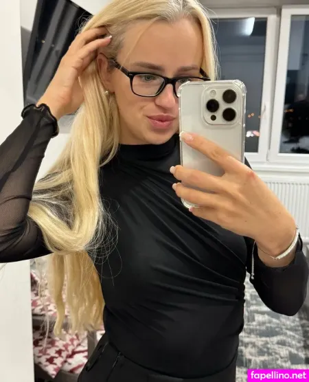 Oliviaiui OnlyFans Thumbnail #CiJDWtgySU