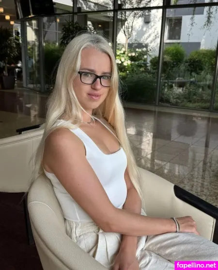 Oliviaiui OnlyFans Thumbnail #ZPZYta8XgE