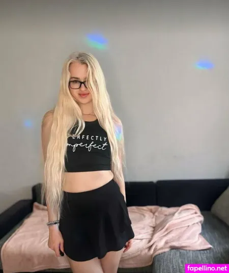 Oliviaiui OnlyFans Thumbnail #qIg4DfKBv1