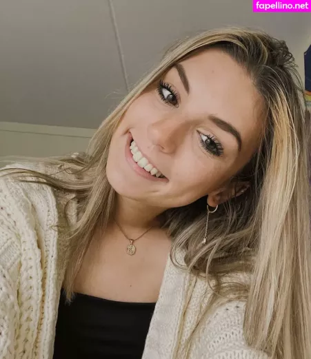 Oliviajean0808 OnlyFans Thumbnail #MBzyiaZrW2