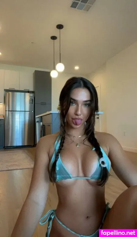 Oliviajoann OnlyFans Thumbnail #5HQ7LJt07W