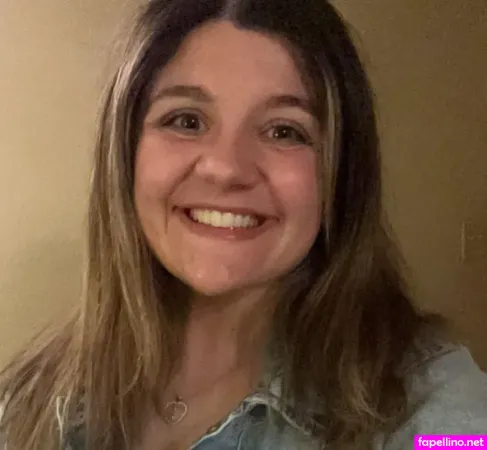 Oliviakaye OnlyFans Thumbnail #TvMCj3B1Ug