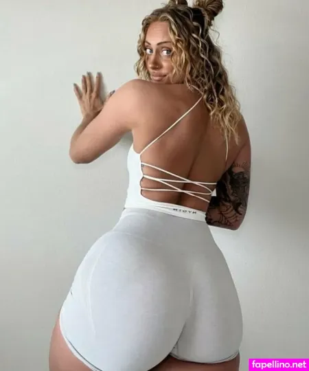 Oliviakaye OnlyFans Thumbnail #uvDrbxLj95