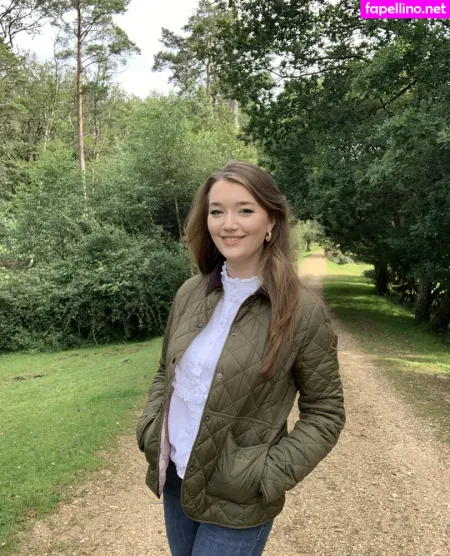 Oliviakeane OnlyFans Thumbnail #iP6UZImjoy