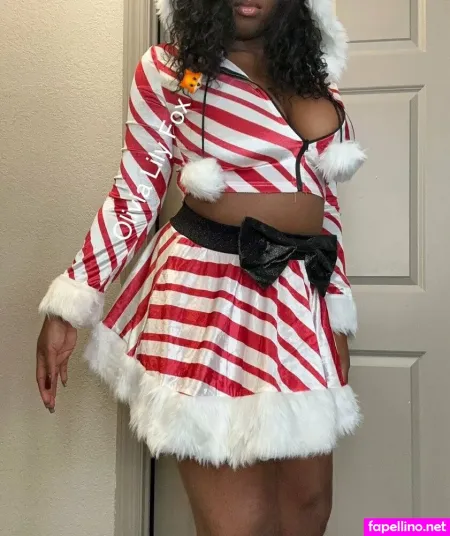 Olivialilyfox Main Profile Photo