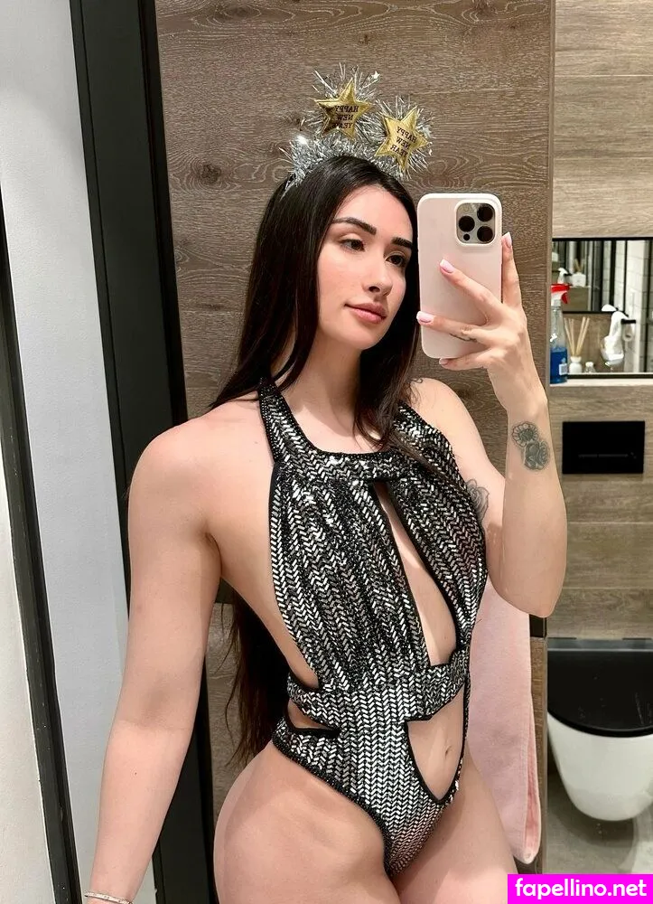 meiid04, oliviamei Nude Leaked OnlyFans Photo #De2ZDCUpSO