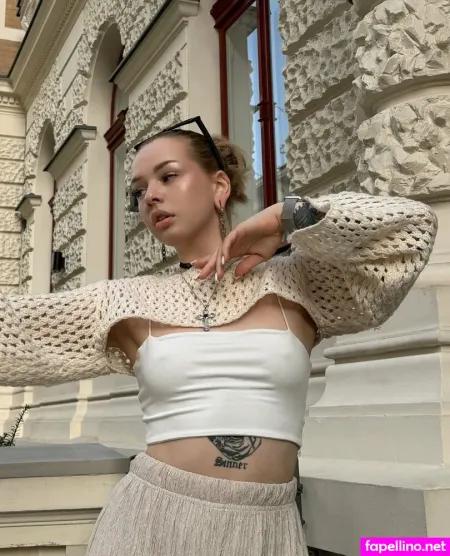 Oliviaola OnlyFans Thumbnail #LryxZtVDXA