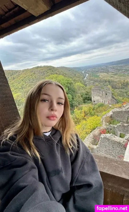 Oliviaola OnlyFans Thumbnail #Zc1ZD1sxe8