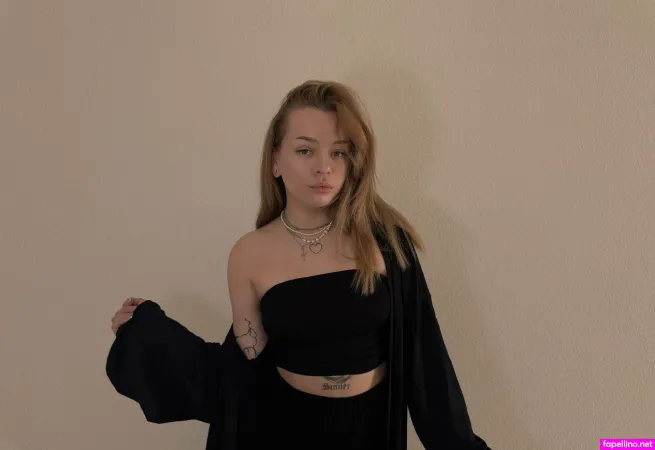 Oliviaola OnlyFans Thumbnail #hyjI0noAxn