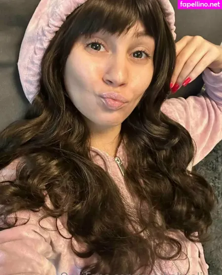 Oliviaonlybaby OnlyFans Thumbnail #FI0x19JmHD