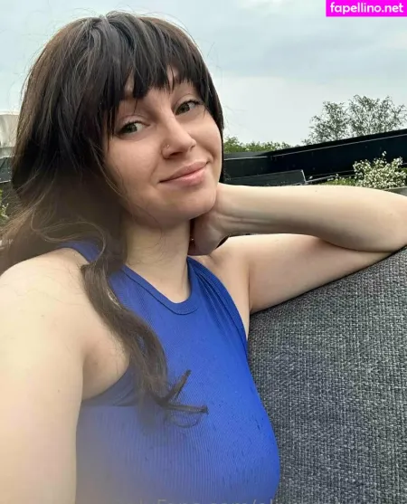 Oliviaonlybaby OnlyFans Thumbnail #Grjjk5wsOh
