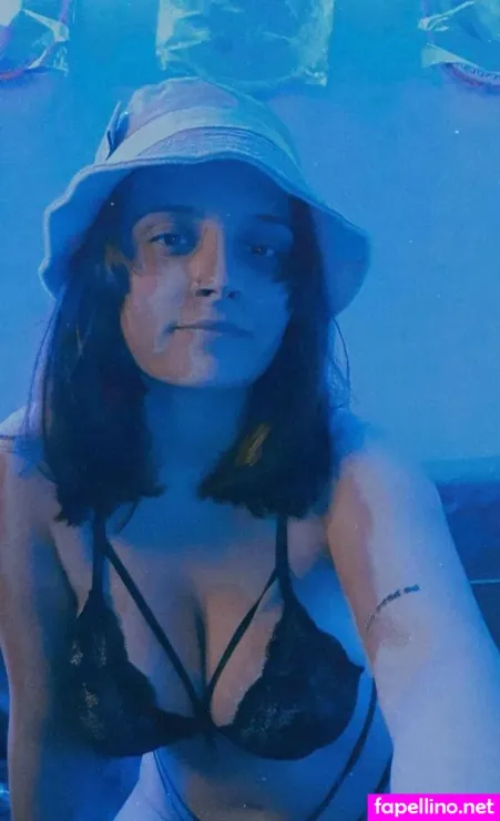 Oliviarake OnlyFans Thumbnail #V3cW1pcnmU