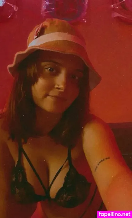 Oliviarake OnlyFans Thumbnail #kHn8hcaFVS