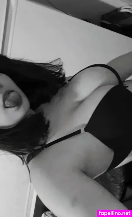 Oliviarake OnlyFans Thumbnail #x99PxSV5We