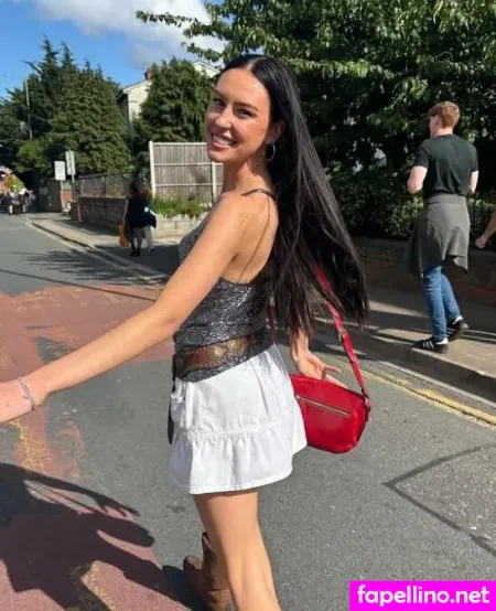 Oliviarcox OnlyFans Thumbnail #2SGtlutD3D