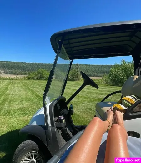 Oliviarcox OnlyFans Thumbnail #RF5lqQ8hip