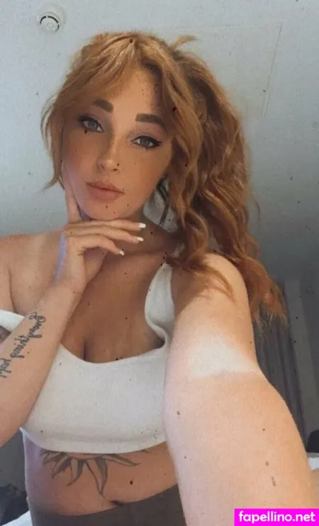 Oliviaroseuk OnlyFans Thumbnail #UAALTfI8i0