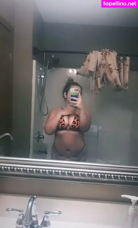 Oliviaskiesvip OnlyFans Thumbnail #lM9dcGeK0M