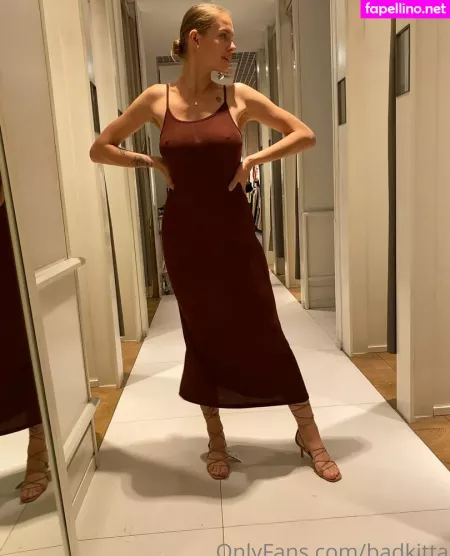 Oliviassweetride OnlyFans Thumbnail #gDPQwSYkDi