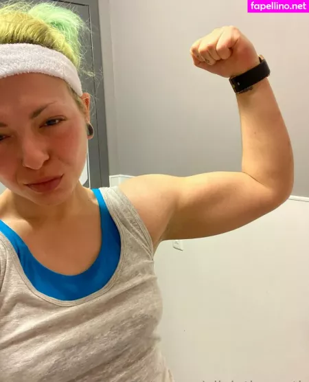 Oliviathenorth OnlyFans Thumbnail #3ToI7nXnmD