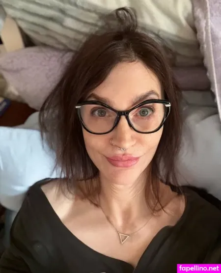 Oliviavtrans OnlyFans Thumbnail #uY3DSZ5vQx