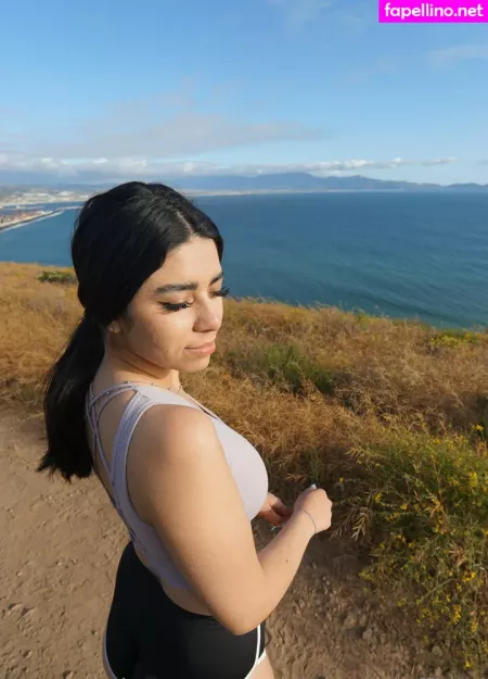 Oliviawildofficial OnlyFans Thumbnail #JGq0oYl128