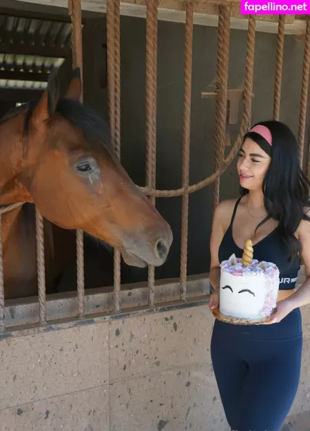 Oliviawildofficial OnlyFans Thumbnail #d0azZJChgX