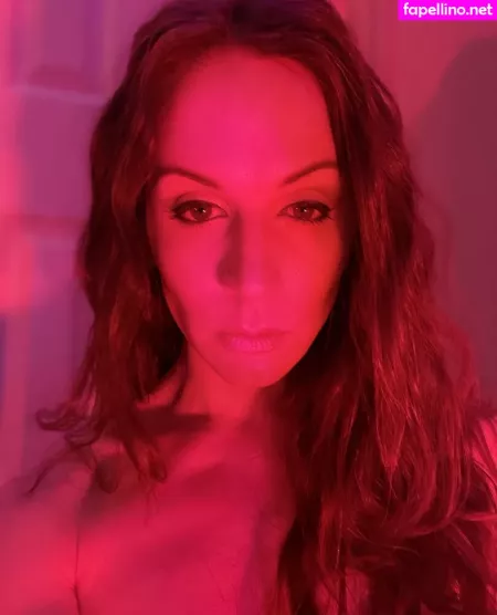 Oliviawould OnlyFans Thumbnail #cZw8hiBvXY