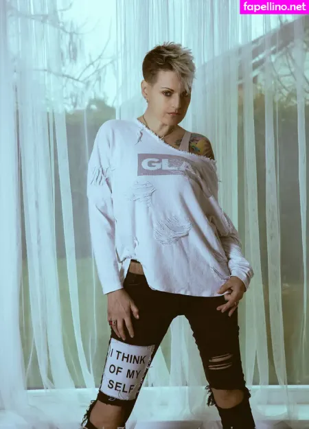 Oliviezizkova OnlyFans Thumbnail #6KUwXR30cJ