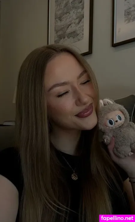 Oliwia Petryna OnlyFans Thumbnail #vdSe2WJeP3
